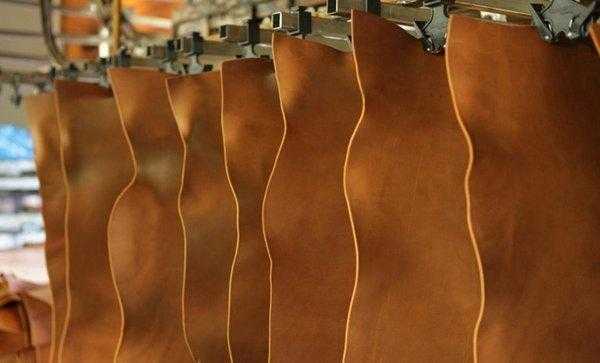 Benefits and Beauty of Vegetable Tanned Leather — Blog