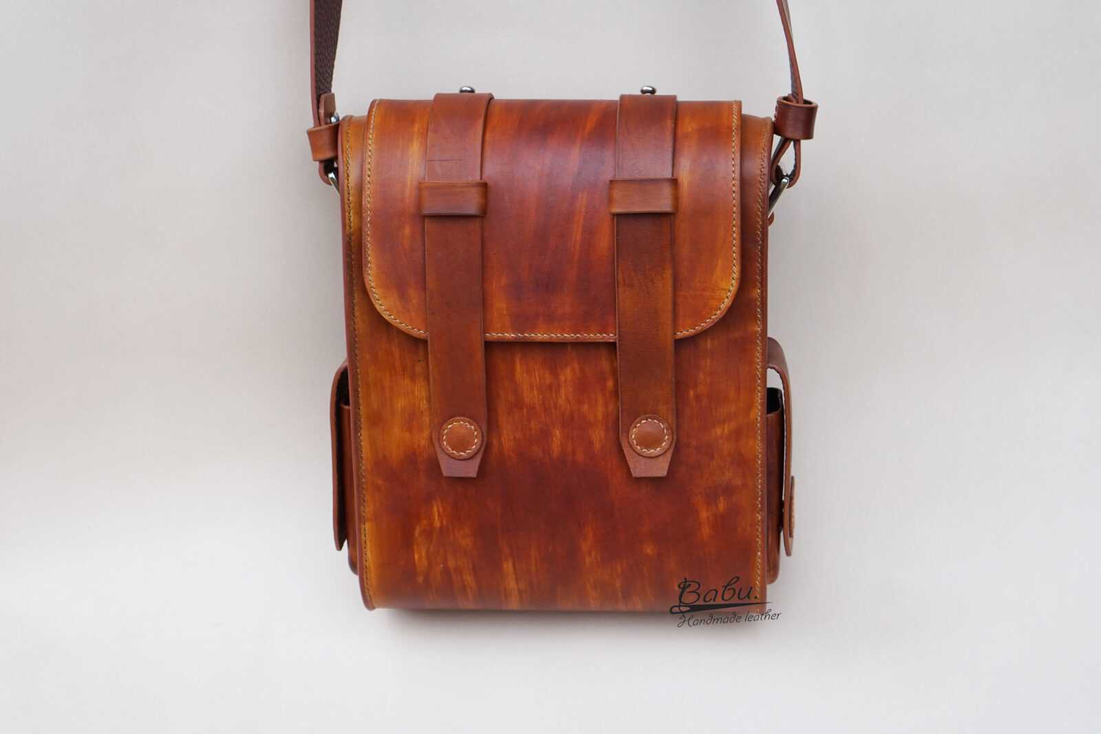 Brown Cowhide Messenger Bag, Vegtan Shoulder Messenger bag MB027