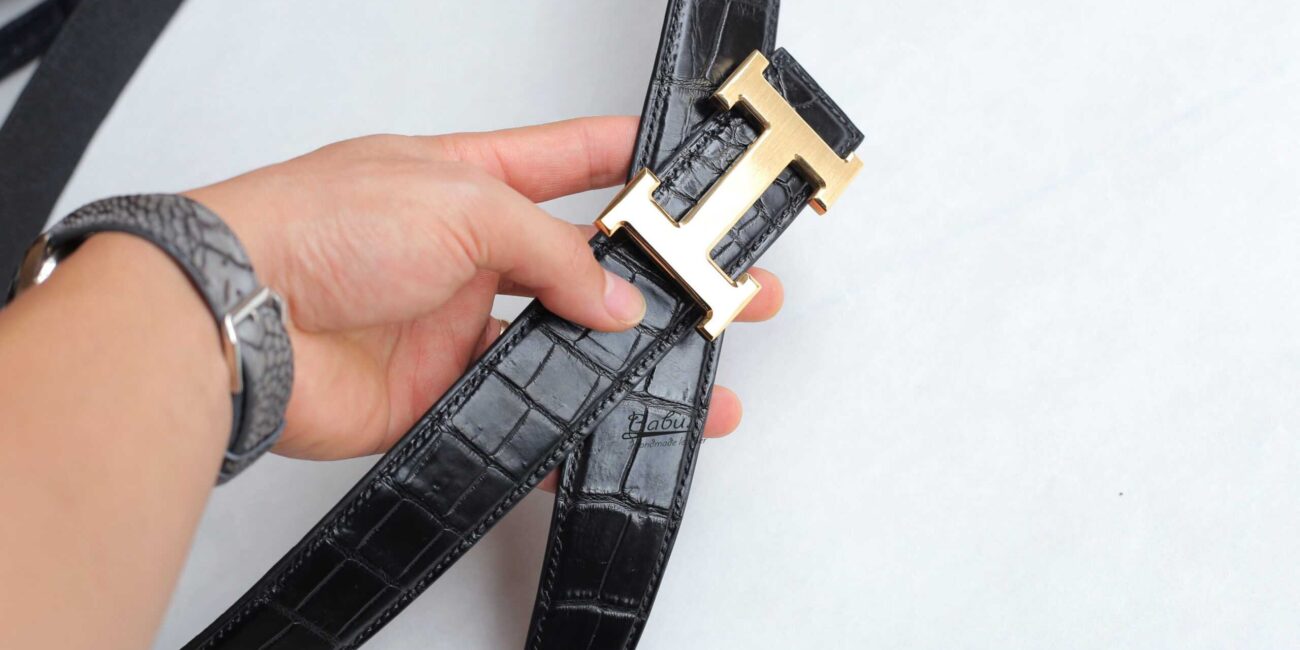 Why An Alligator Leather Belt Is The Ultimate Wardrobe Accessory