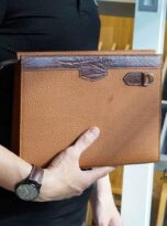 Clutch da bo togo, ban clutch da that chinh hang, tui nam da that uy tin tai Ba Ria, ban tui da that tai Ha Noi, cow leather clutch, cow leather bag 2