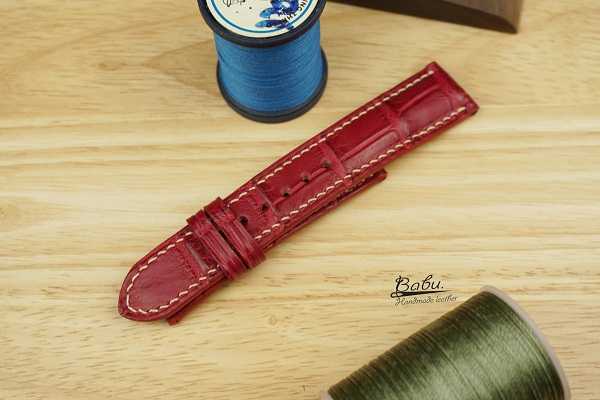 SoSh Apple watch Crocodile leather band Santa Barbara 42 mm Smart Watch  Strap Price in India - Buy SoSh Apple watch Crocodile leather band Santa  Barbara 42 mm Smart Watch Strap online