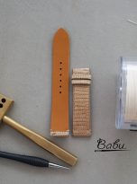 Dark Beige lizard leather watch strap with quick release bars (4)