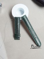 Moss green lizard leather watch strap (2)