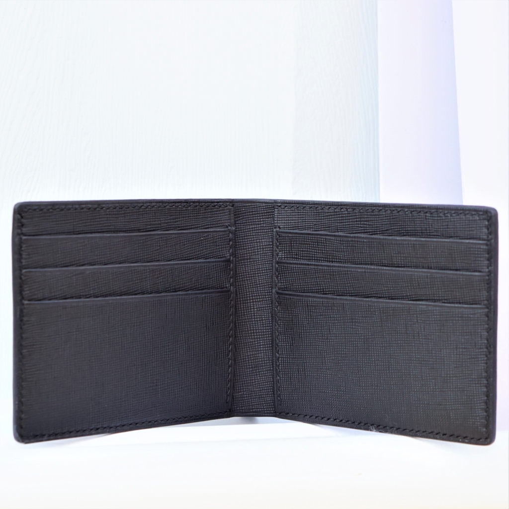 Genuine leather bifold wallet in black saffiano leather